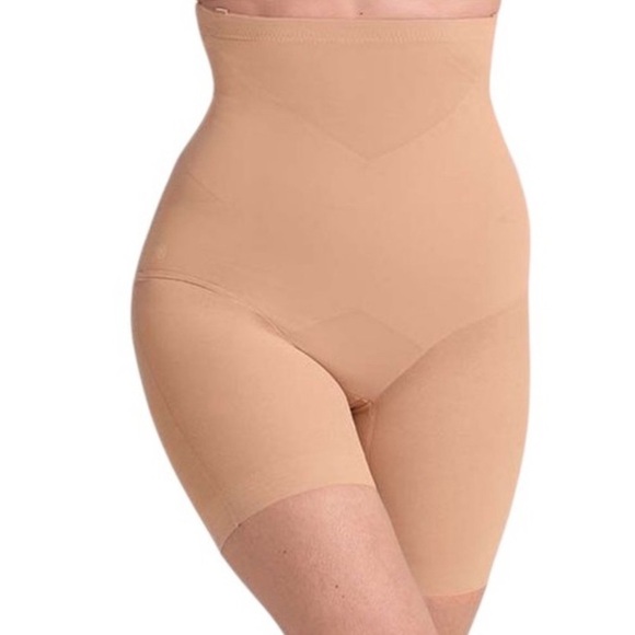 Honeylove Other - NEW! HONEYLOVE Shaper Shorts! Super Power Shorts! Retail $89